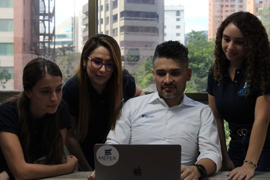 Equipo proceso adminsitrativo y financiero MEPER